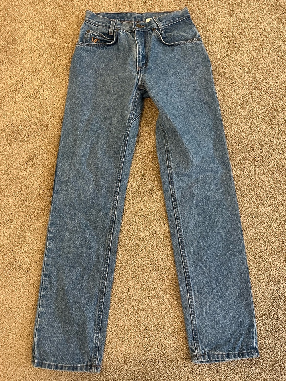 Women's Straight-Leg Jeans in Mid Blue Denim